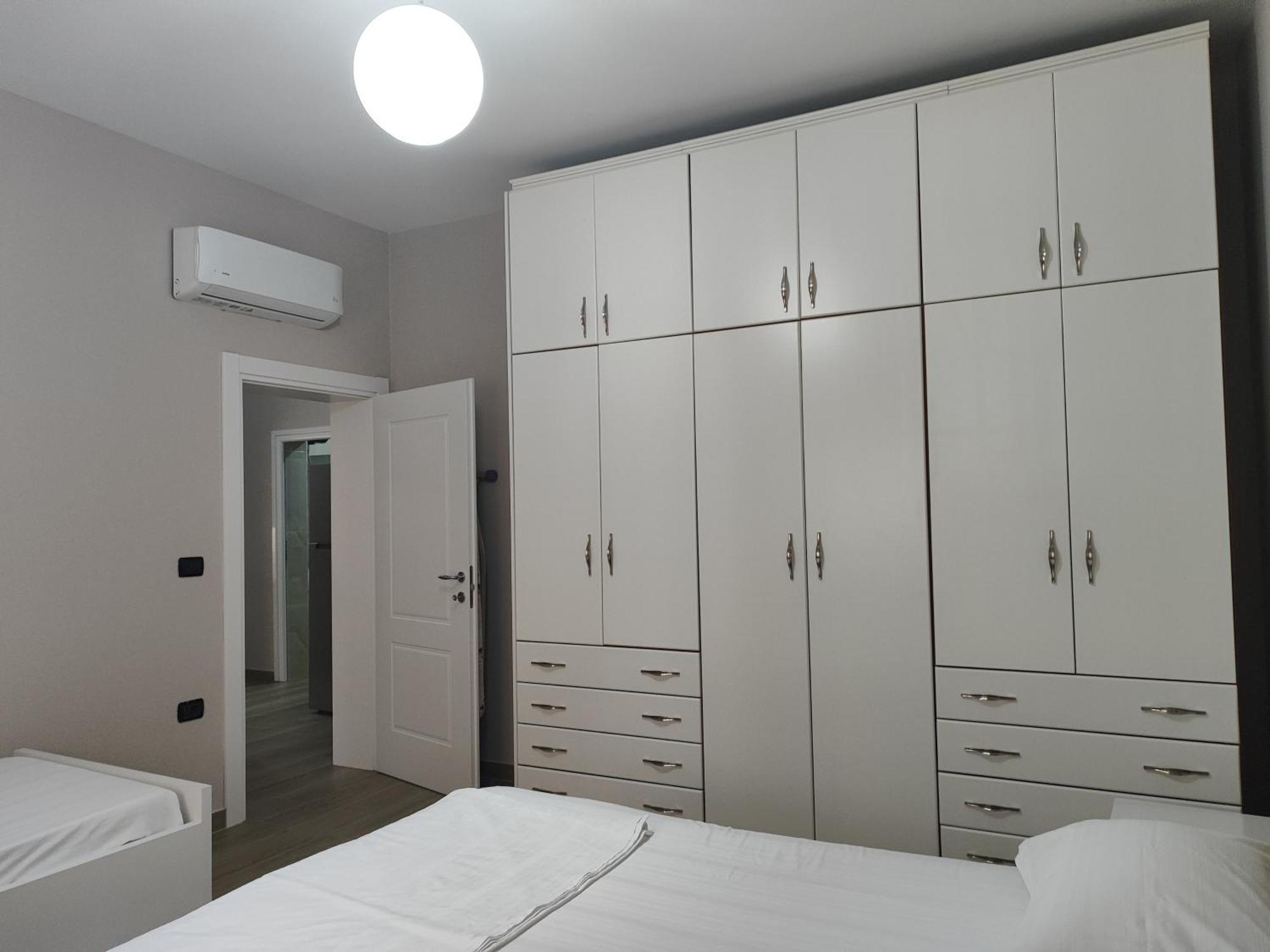 Large Apartment Vlore Luaran gambar