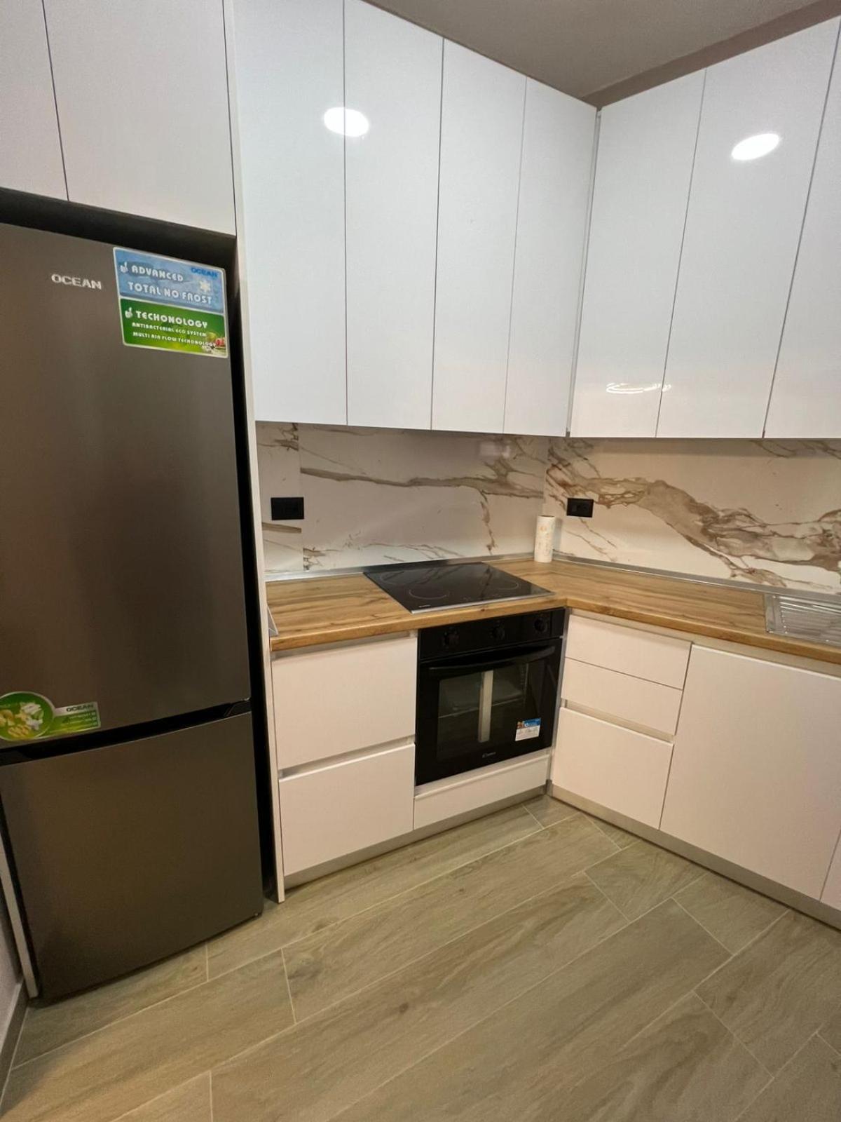 Large Apartment Vlore Luaran gambar