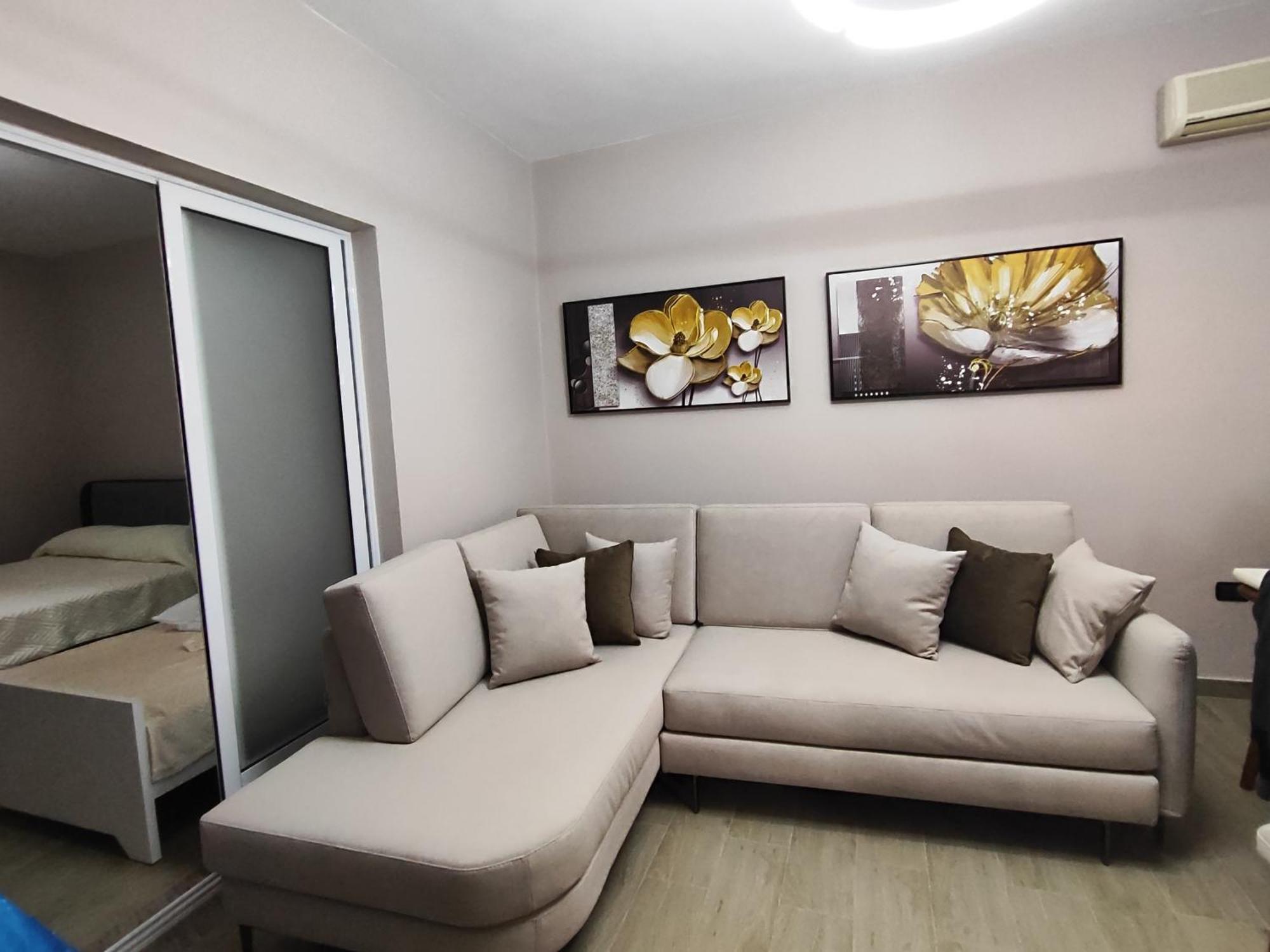 Large Apartment Vlore Luaran gambar